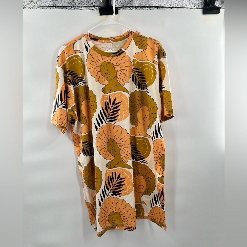 Izzy & liv divine soul Tshirt with heads size 2XL